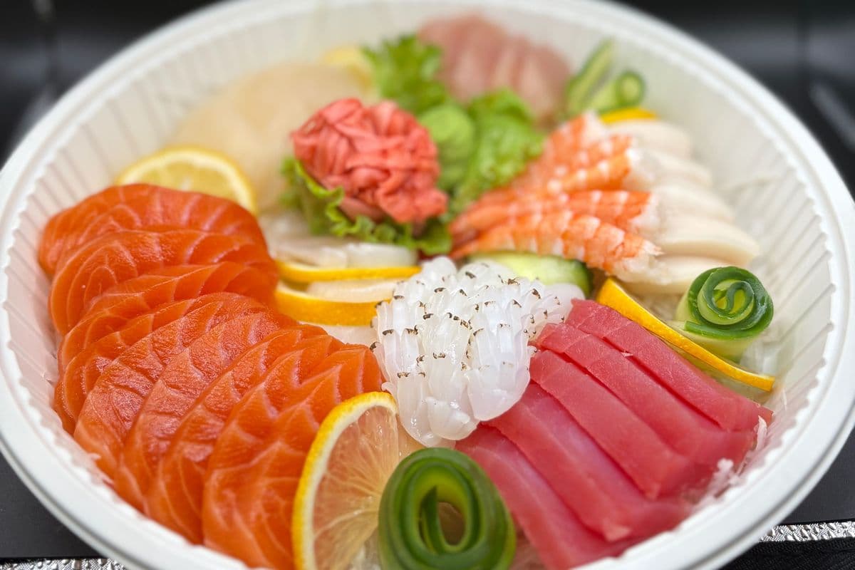 Plateau sashimi (41 mcx) / Sashimi Platter (41 pcs)