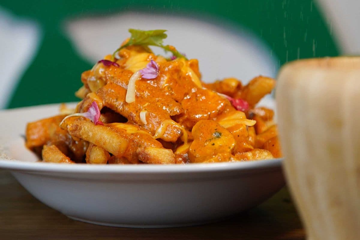 Butter Chicken Poutine