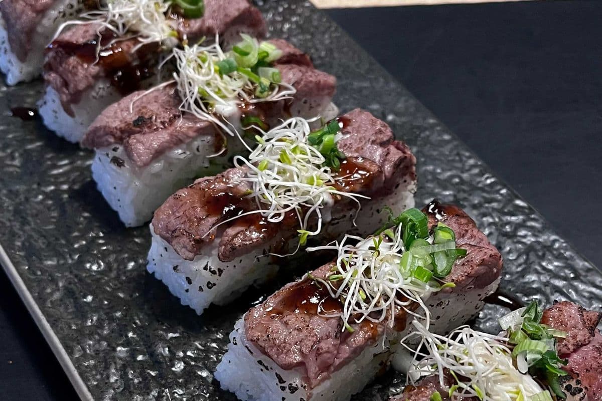 Op9. Beef (strip roin) Oshi
