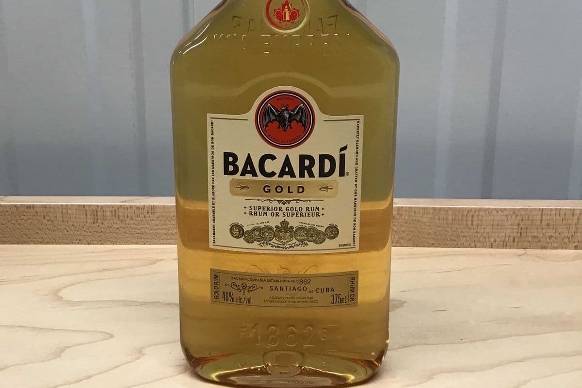 Bacardi Gold Rum (1 x 375 ml)