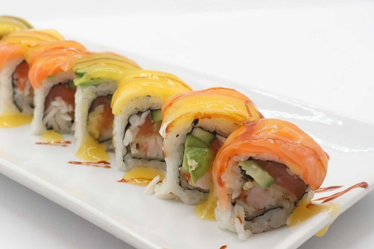 41. Rainbow Roll (8 pcs)