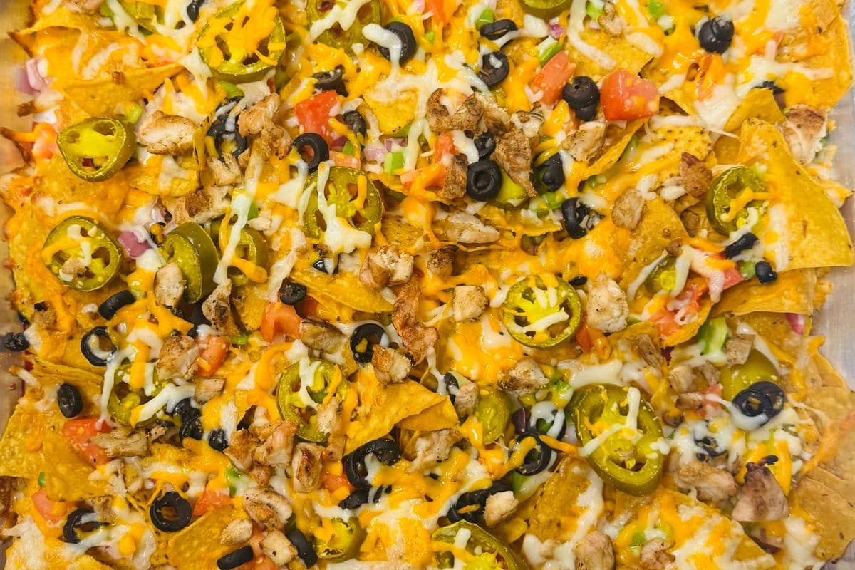 BUNKERS LOADED NACHOS HALF ORDER