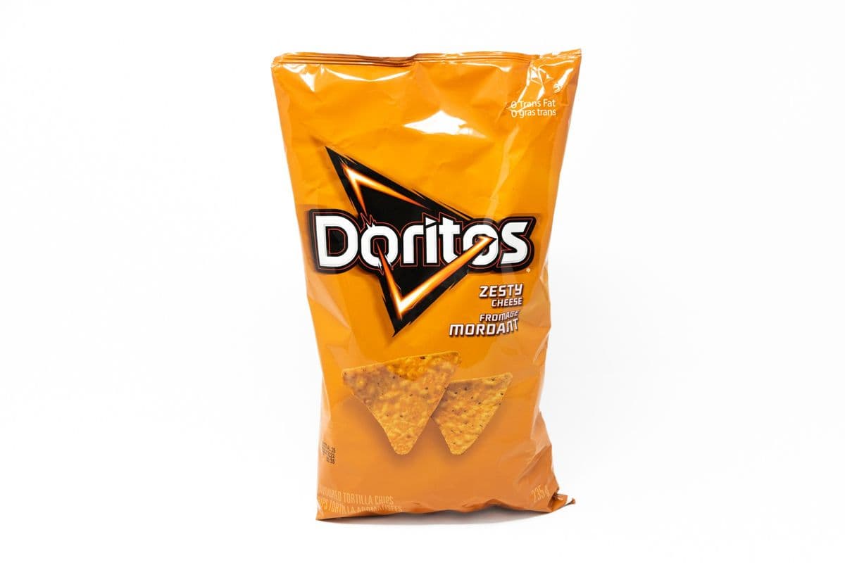 DORITOS ZESTY CHIPS 235G