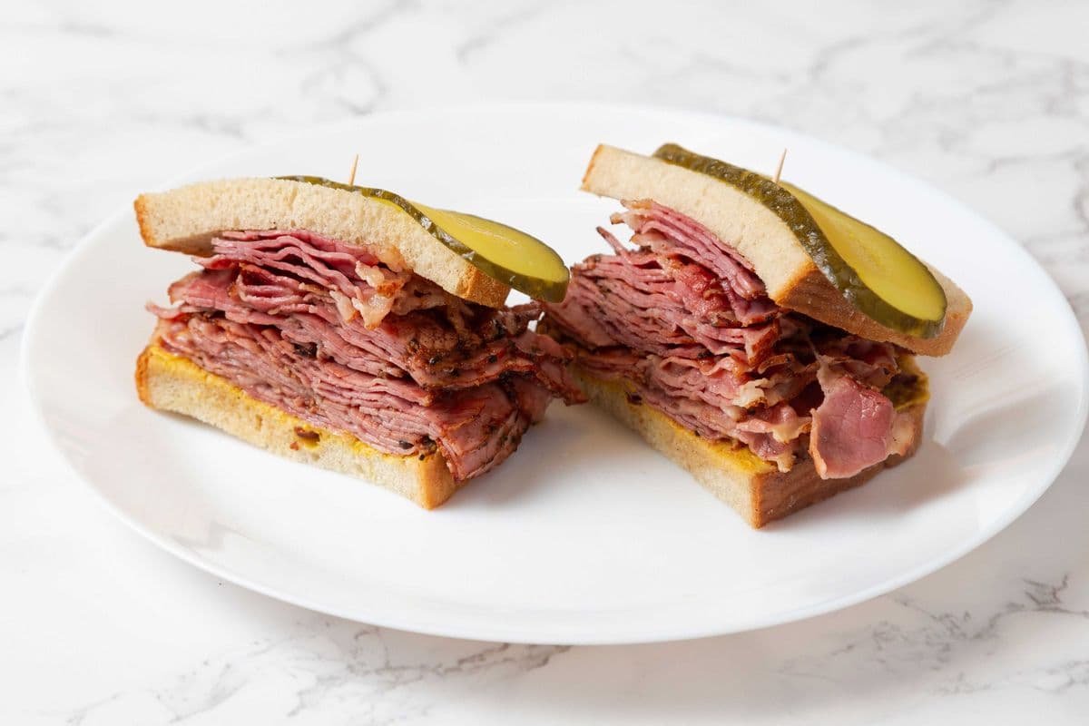 Smoked Meat Sandwich (8oz - Montreal Style)