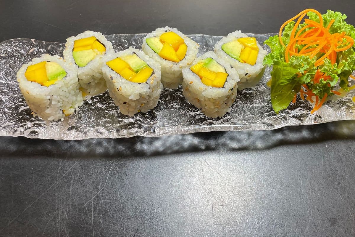 Mango& Avocado Roll(New)
