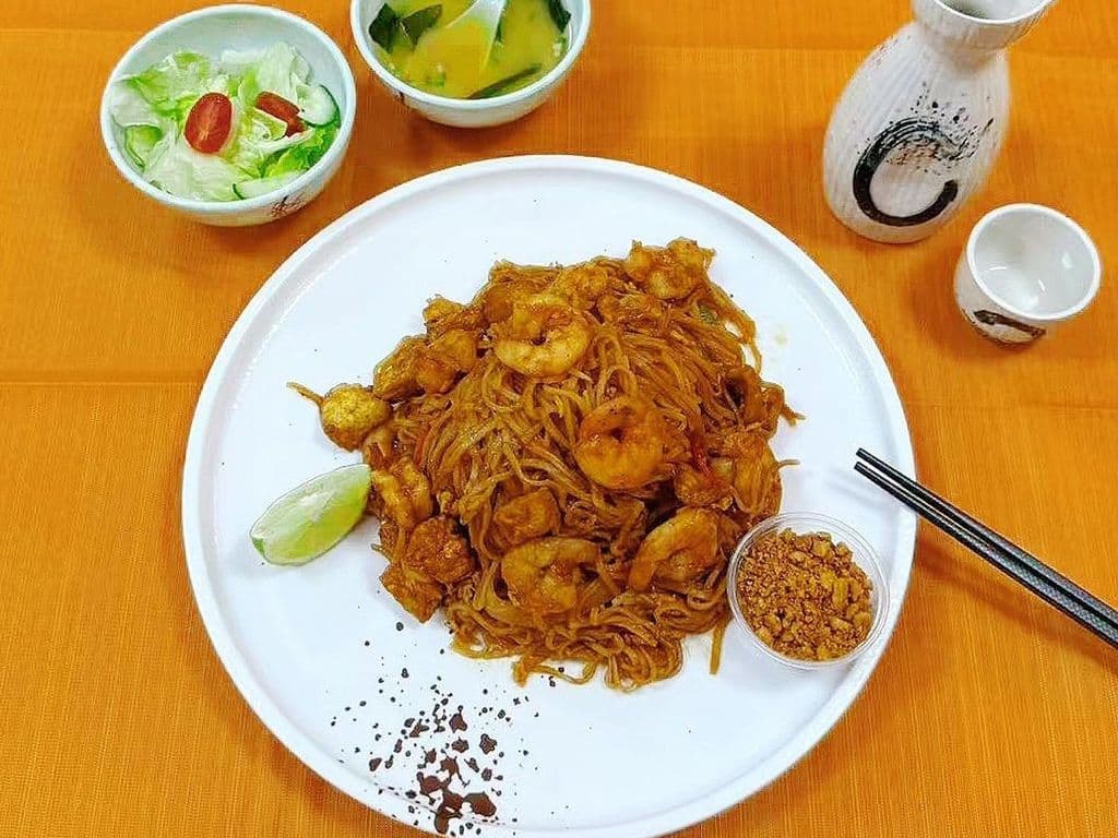 Pad Thai Dished