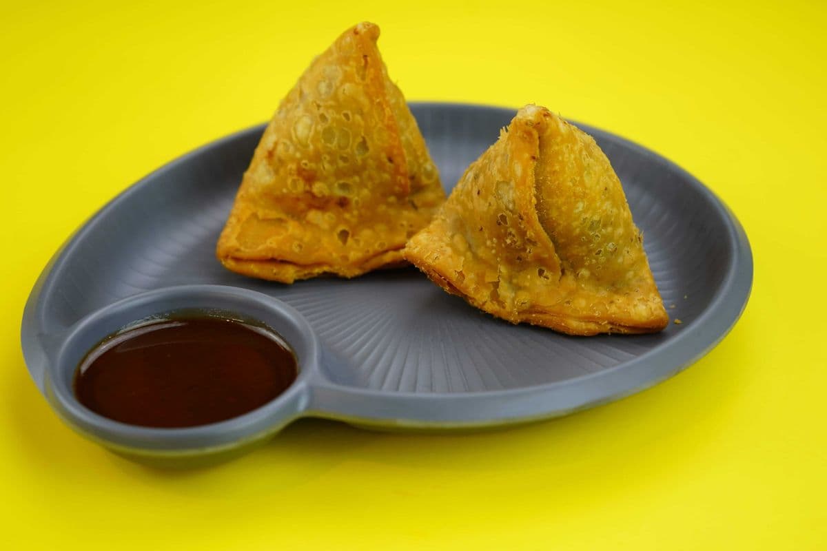 Vegetable Samosa (2pcs)