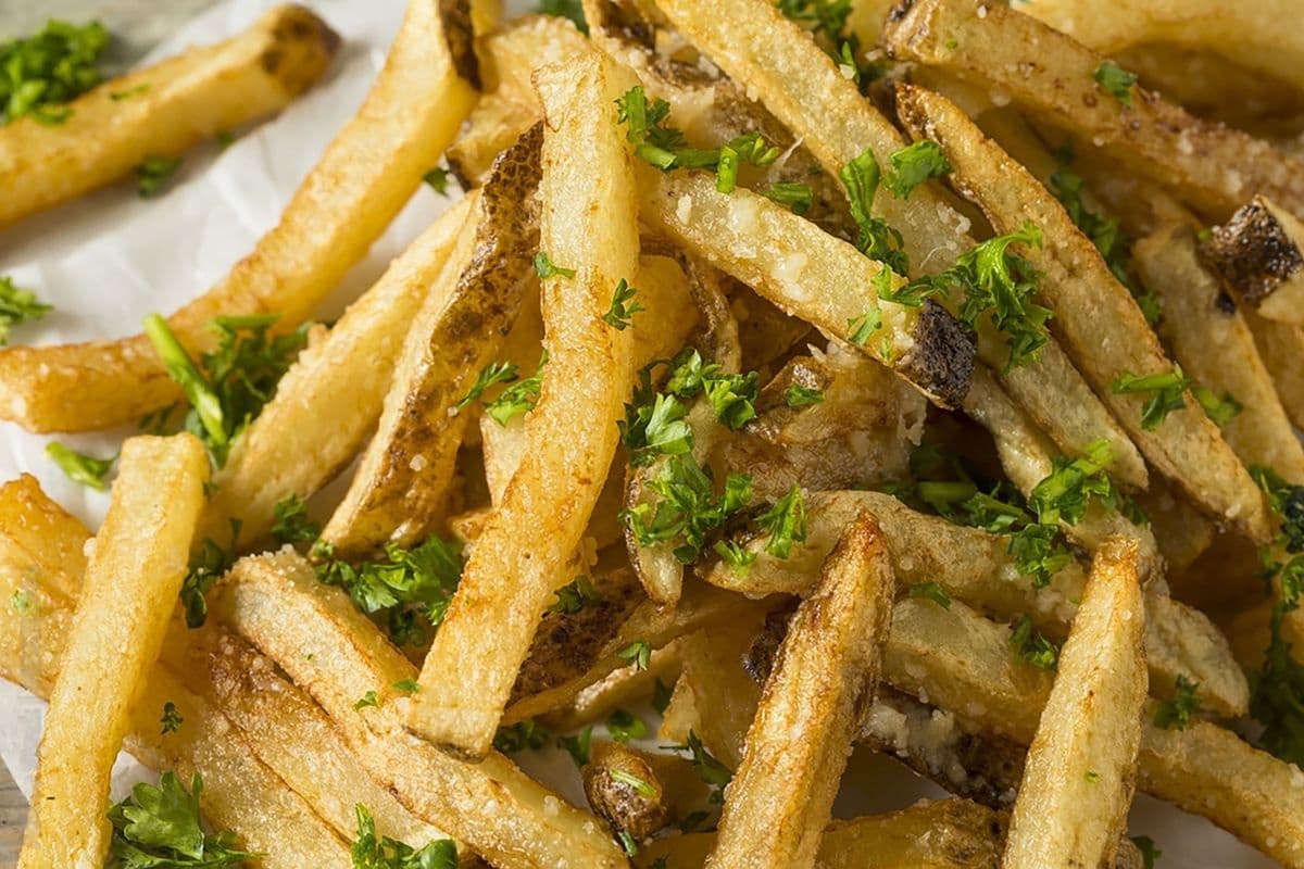galic parmesan fries ( full )