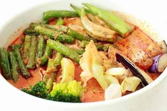 610. Singapore Laksa with Mixed Vegetable