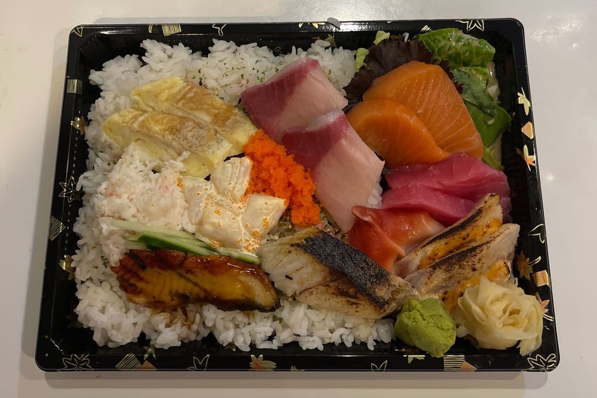 Chirashi Don (12 pcs)