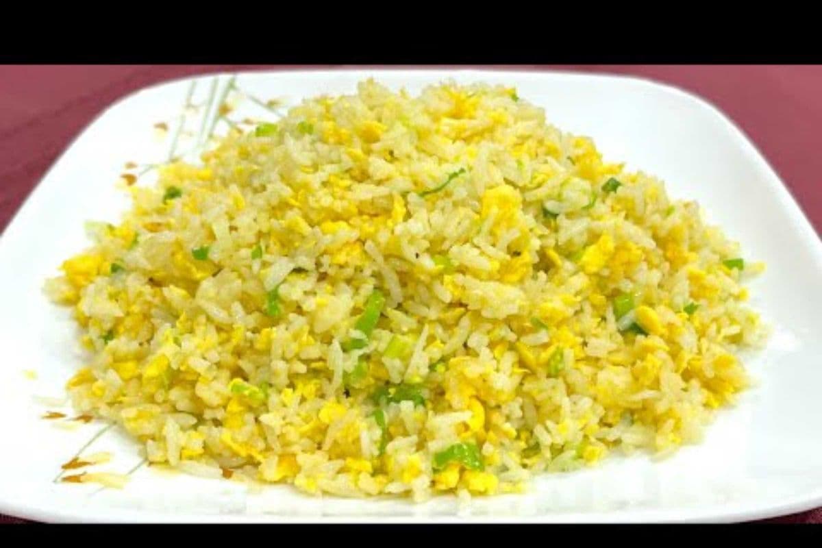 Fried Rice with Egg and Vegetables (vegetarian) 蛋什菜炒飯(齋)