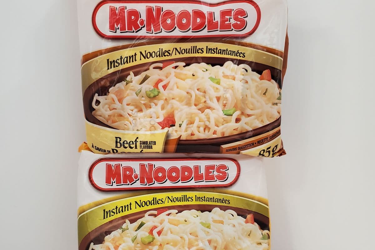 Mr Noodles Pouch (85g)