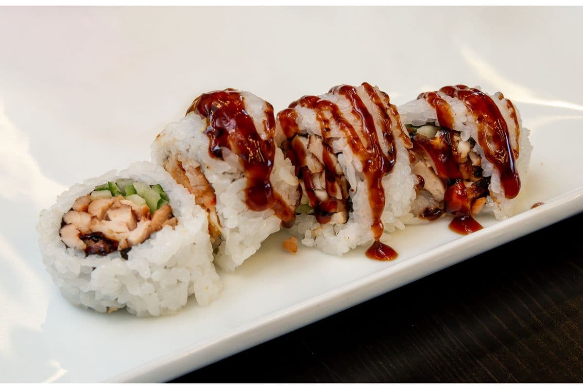 Chicken BBQ Roll (8 pcs)
