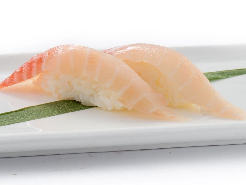 Red Snapper Sushi (2 pcs)