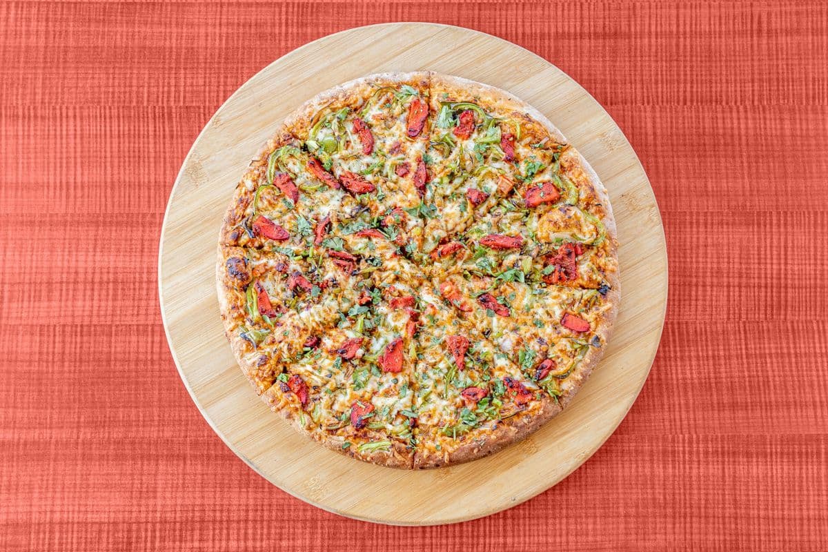 Medium Tandoori Chicken Pizza