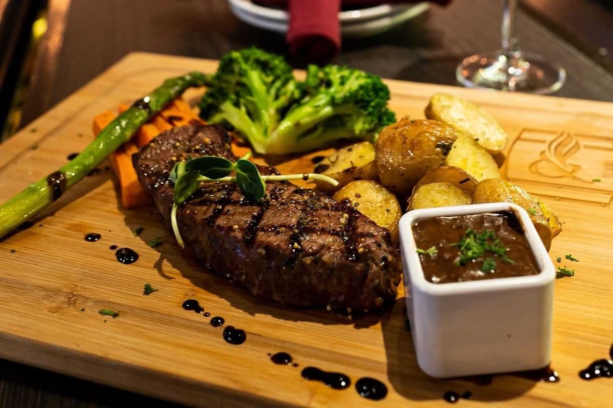 AAA New York Striploin (7 oz)