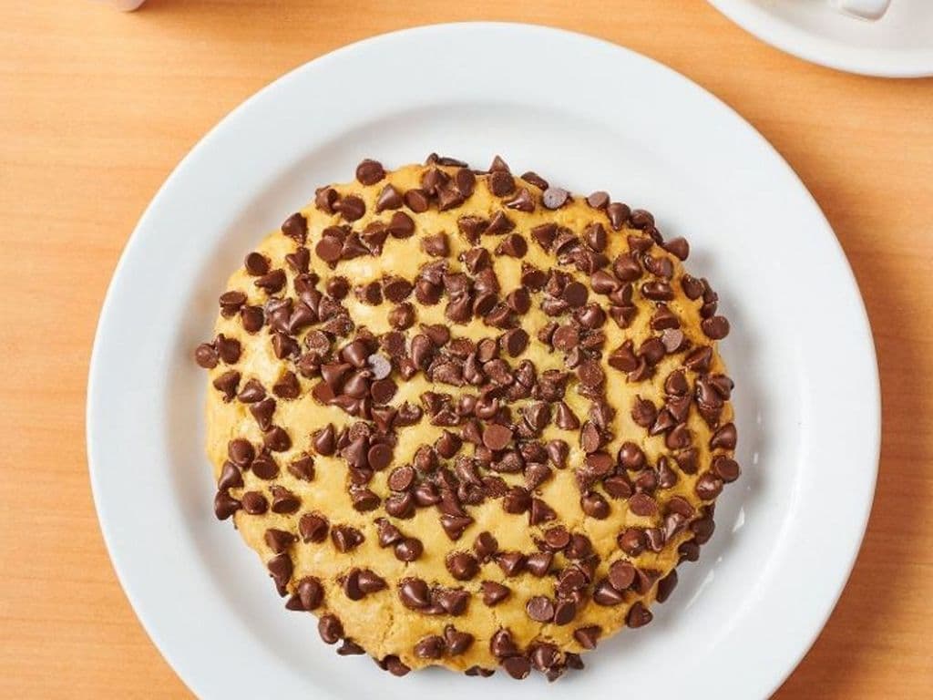 Chocolate Chip Cookie