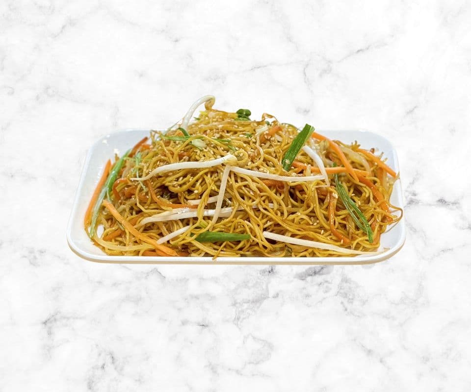 S29 Fried Noodle with Bean Sprouts / S29 豉油王芽菜仔炒麵