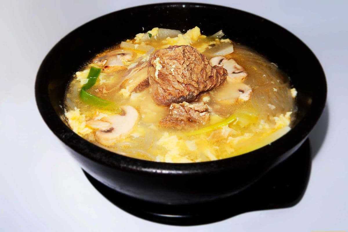 Short Rib Soup (갈비탕)