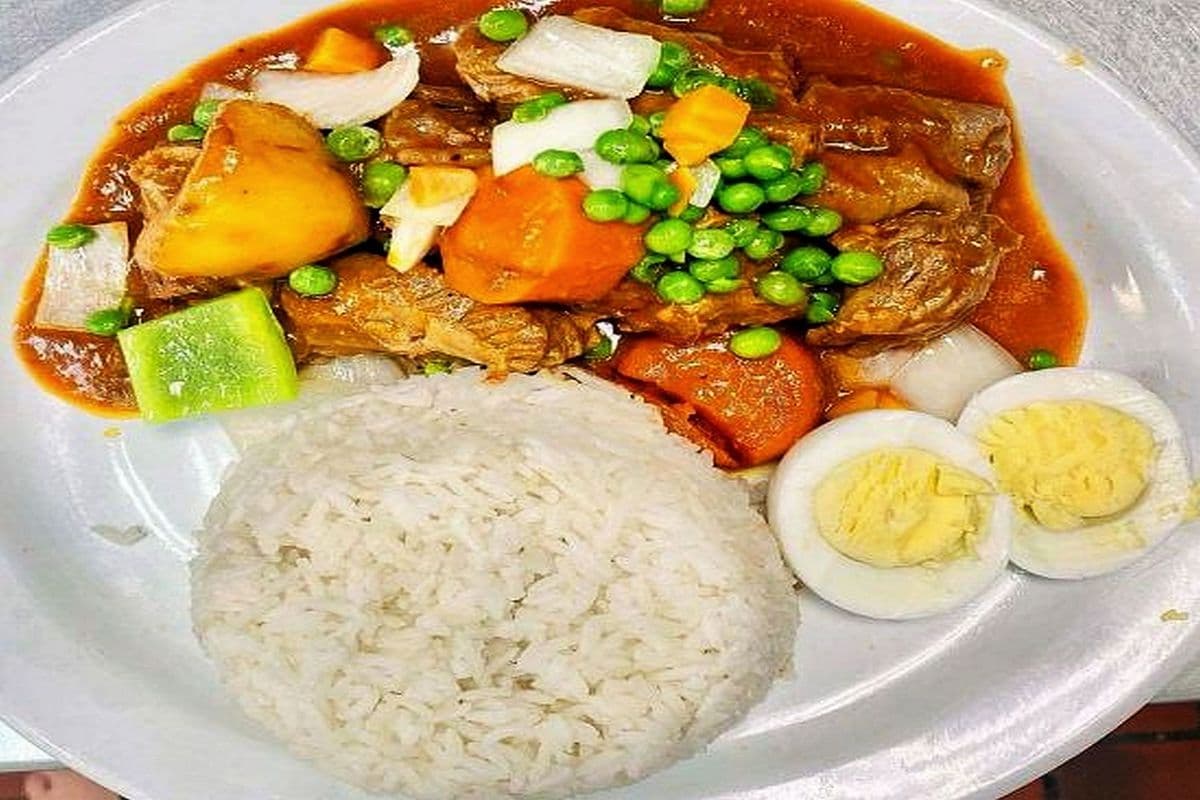 Binalot Beef Caldereta with Rice