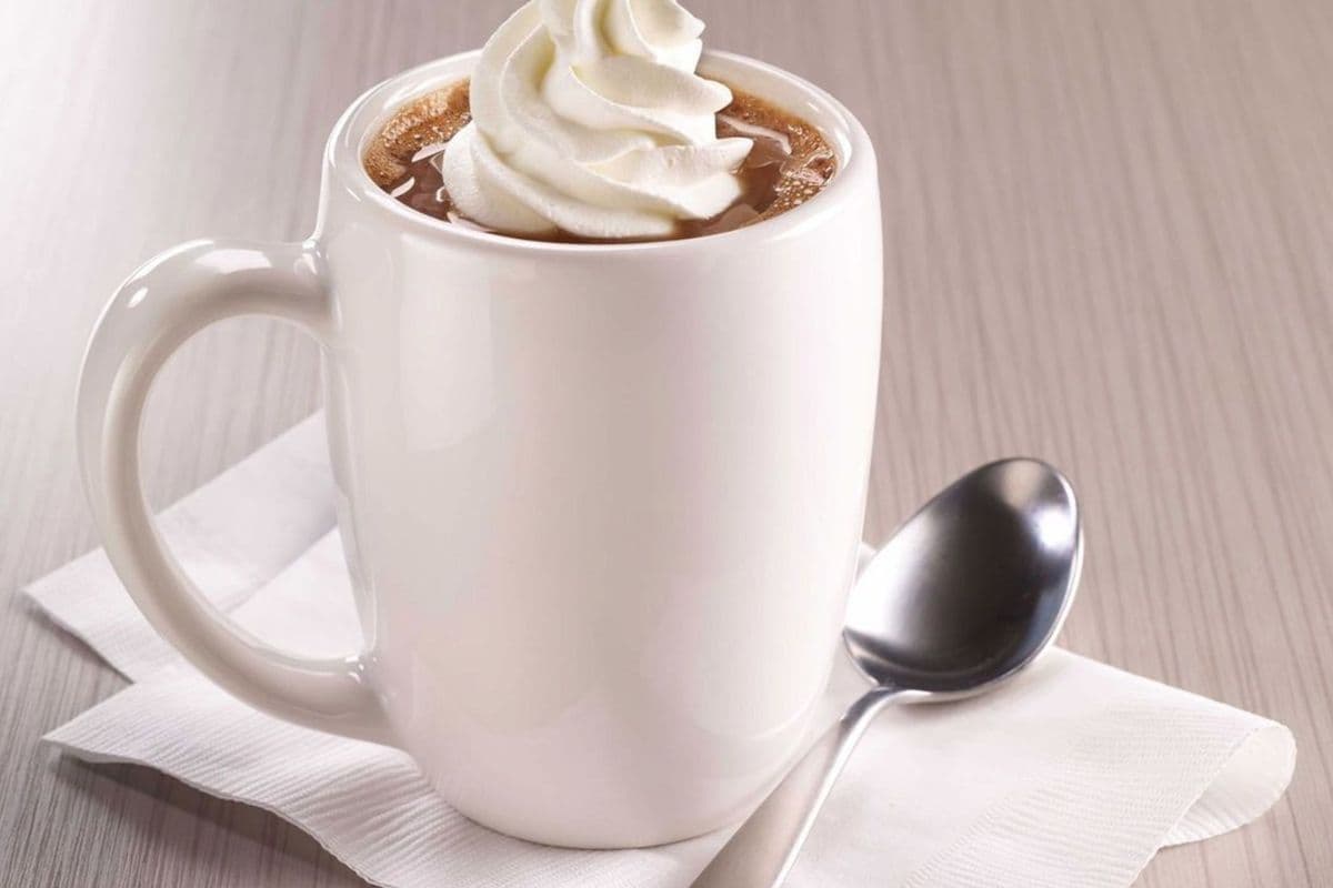 HOT CHOCOLATE (260 Cal)