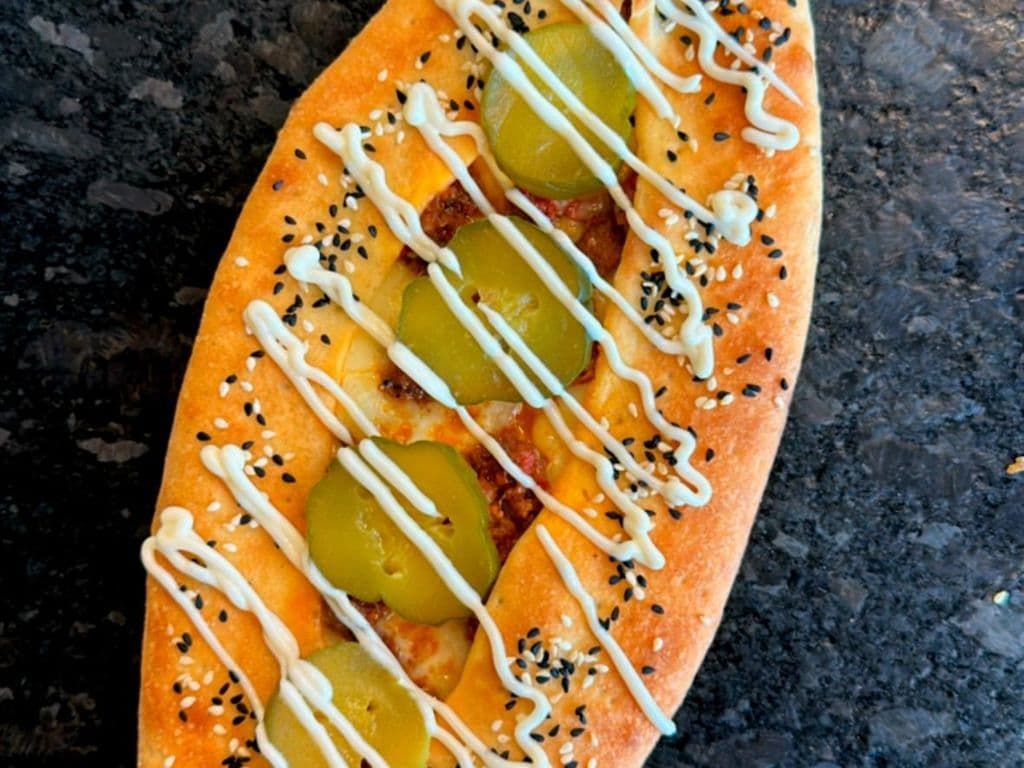 Sujuk with Cheese Shamyat
