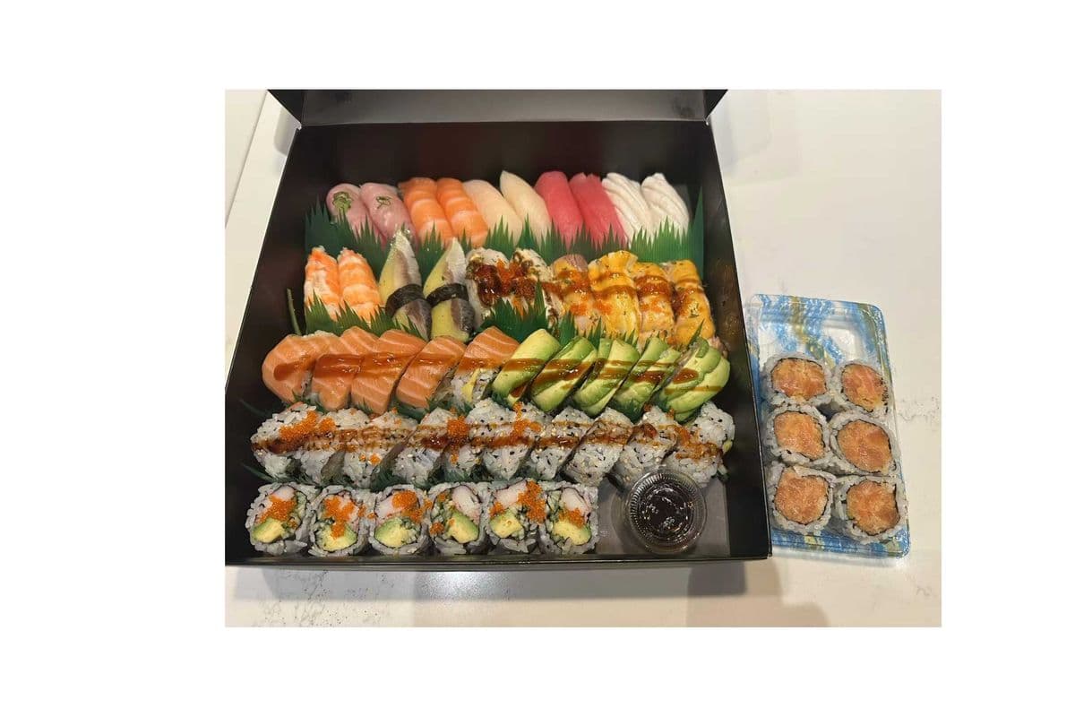 B. Sushi Maki Tray (52 pcs)