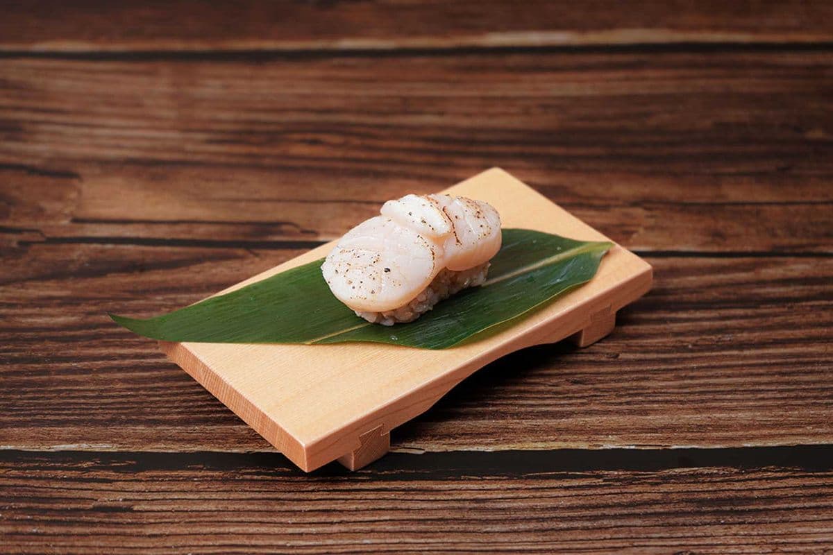 Aburi Hotate Nigiri (1pc)