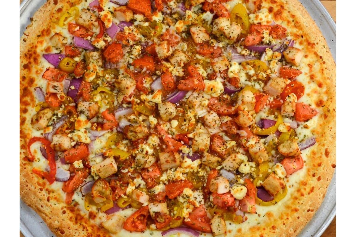 Large Chicken Mediterranean Pizza
