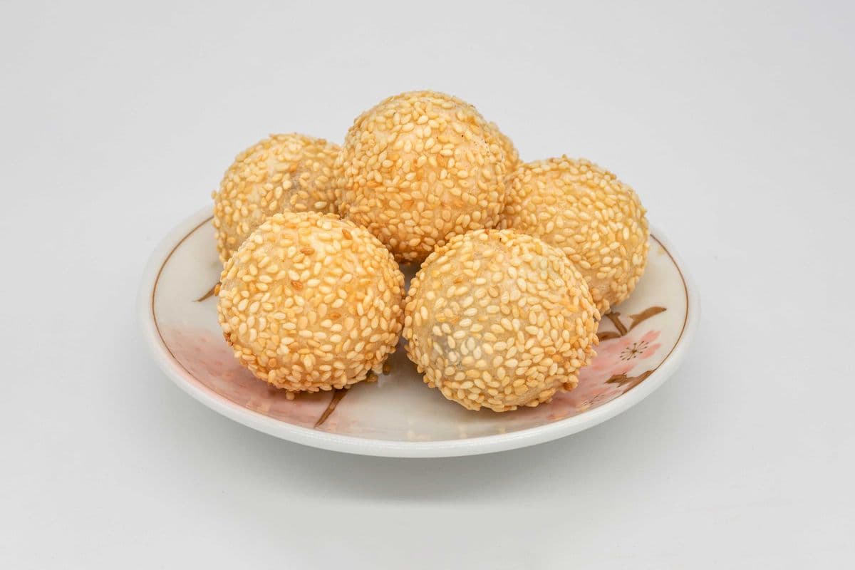 Golden Sesame Balls (6 pcs)