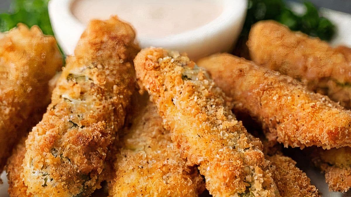 DEEP FRIED PICKLES