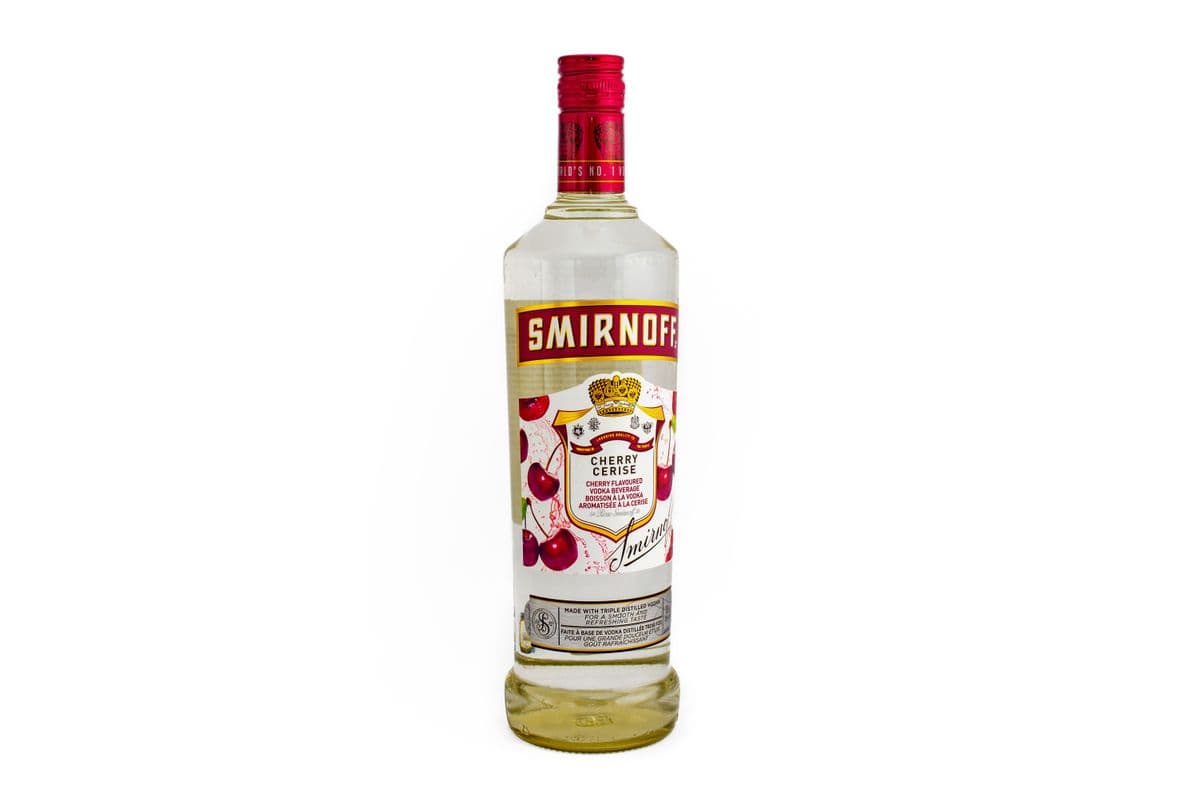 Smirnoff Cherry Vodka (750 ml) (1 x 750ml)