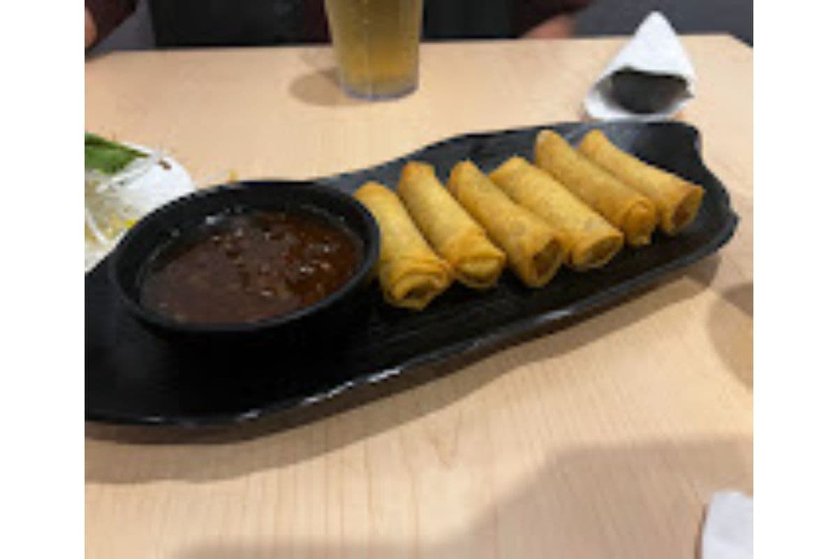 #1.Veggie Spring Rolls (6 mini pcs)-素春卷-Chả giò chay (6 cái )