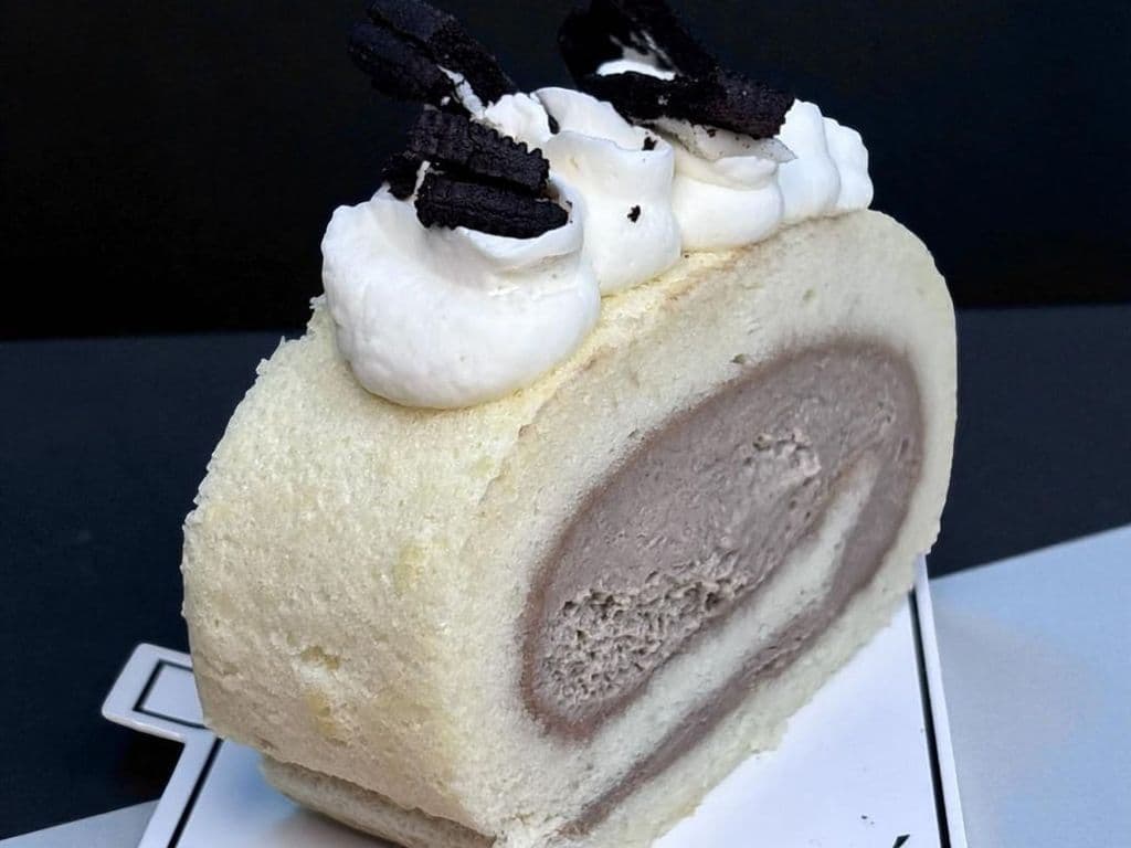Roll cake - Oreo Hojicha