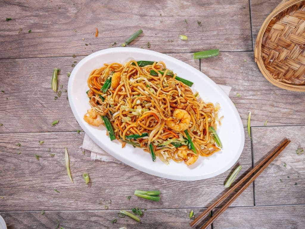 Shanghai Style Fried Thick Noodles/D112