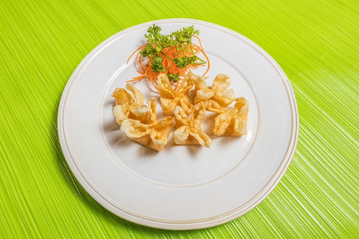 13. Deep-Fried Cheese Wonton (6 pcs)