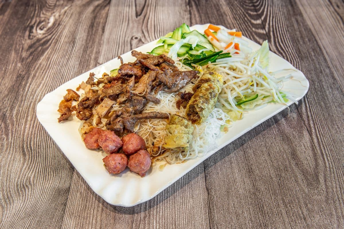 510. BBQ Chicken, Meatballs, and Spring Roll - Ga Nuong, Nem Nuong, Cha Gio