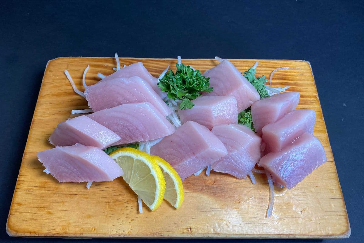 Tuna sashimi