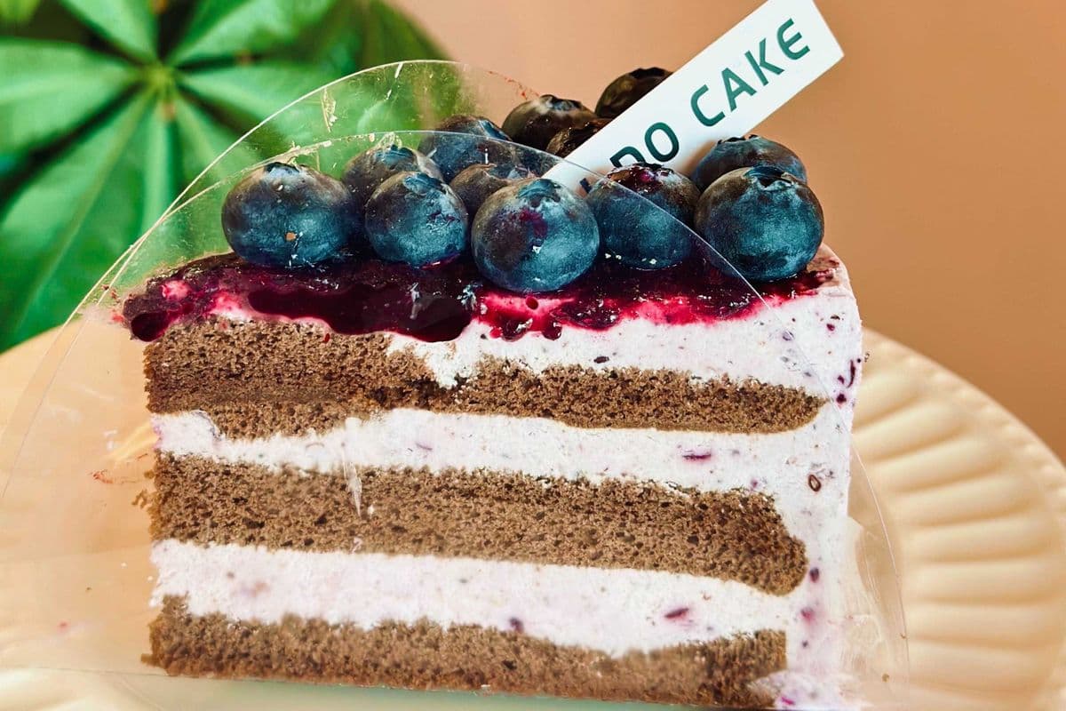 Blueberry Chiffon Cake(Piece)