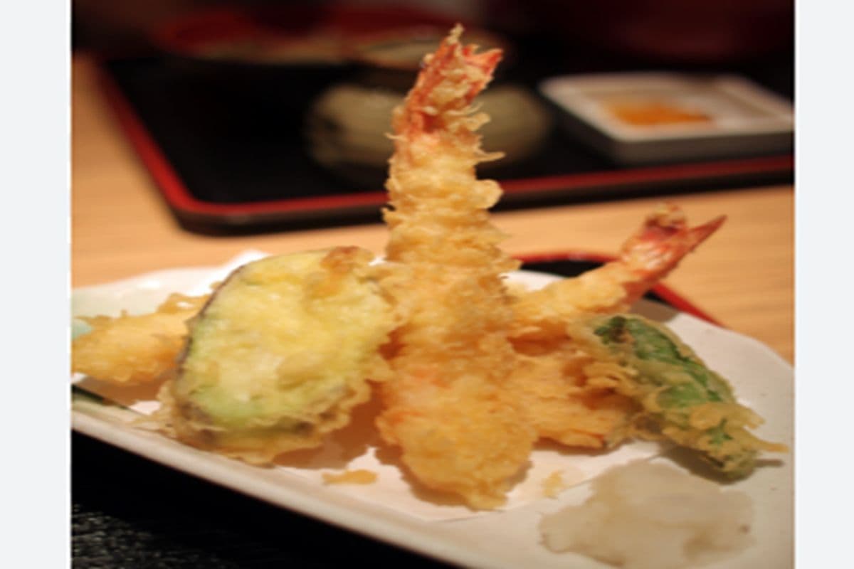Vegetable (3 pcs) and Prawn Tempura (3 pcs)
