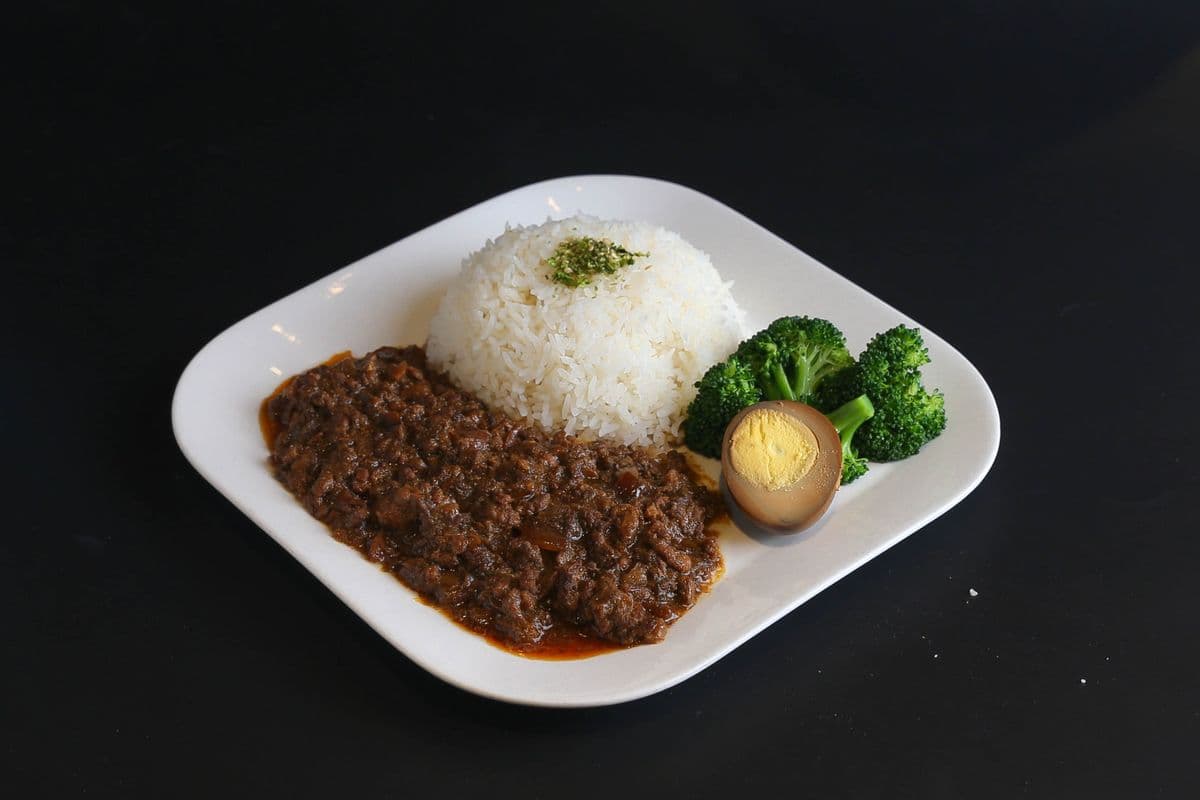 EN11. Taiwanese Style Minced Pork on Rice 正宗台式滷肉飯