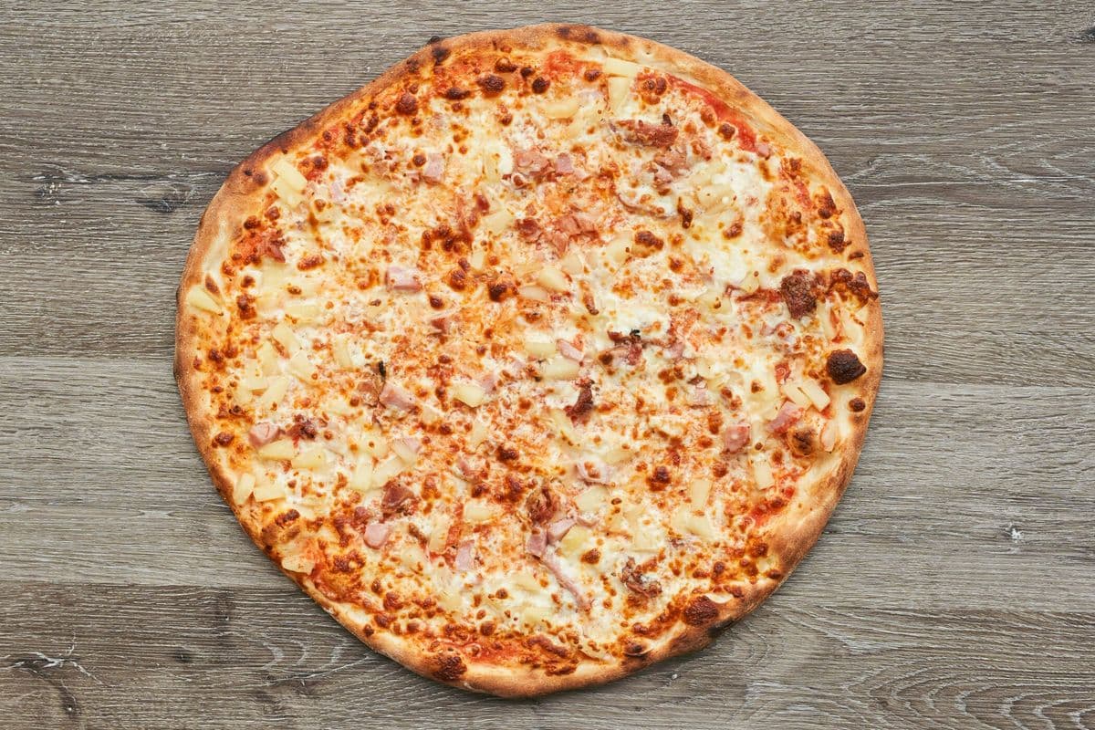 4. 16" Hawaiian Pizza