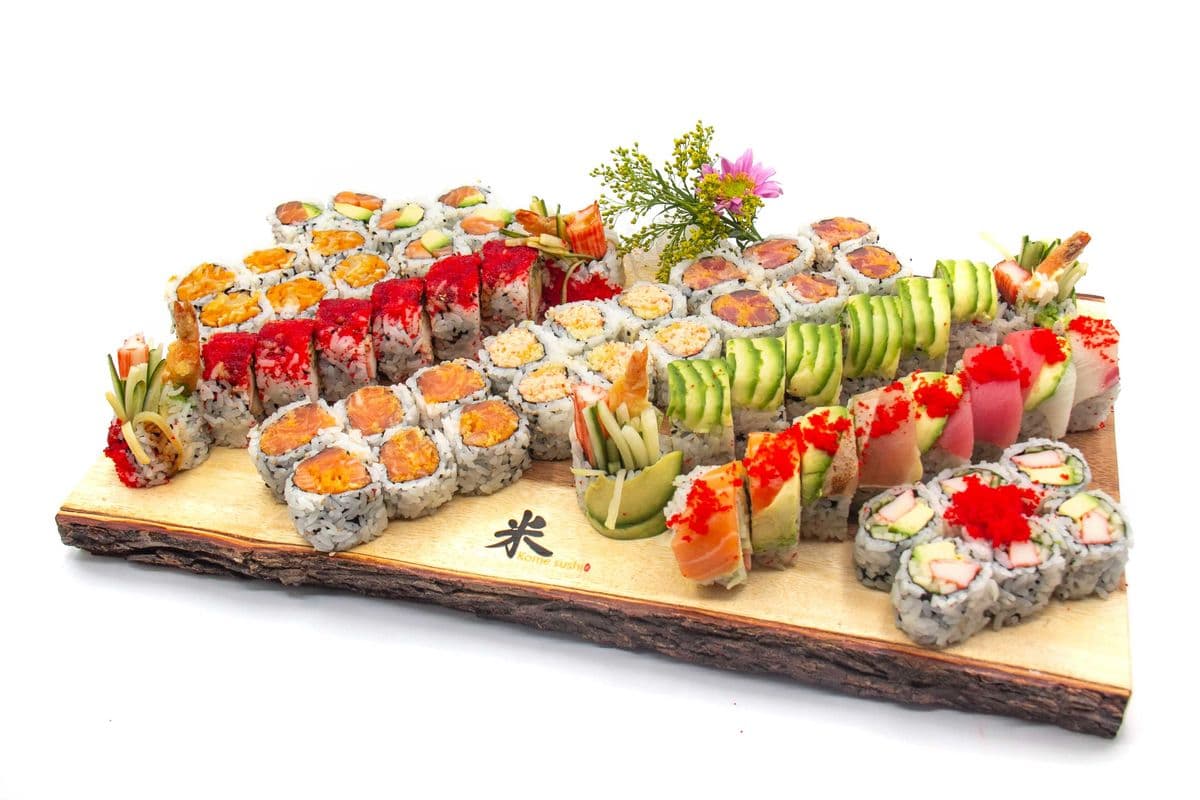 A3. Assorted Roll (60 pcs)