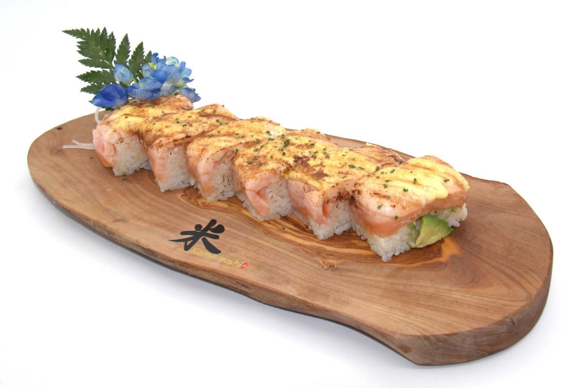 TS8. Slamon Oshizushi