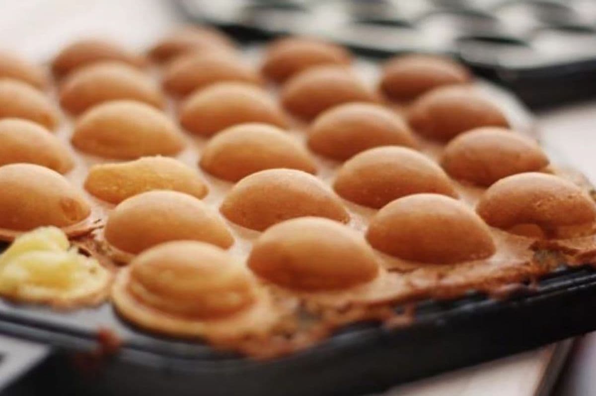 E10. Hong Kong Style Egg Waffle