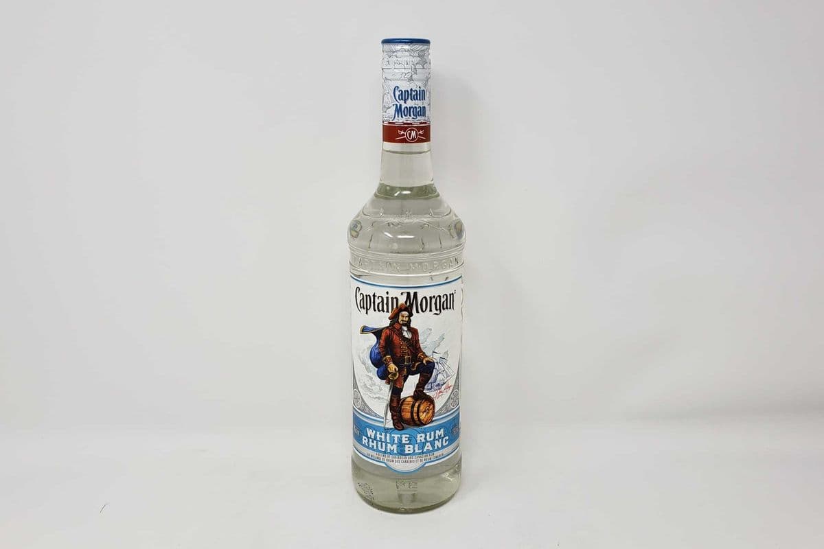 CAPTAIN MORGANS WHITE RUM (1 x 750 ml)