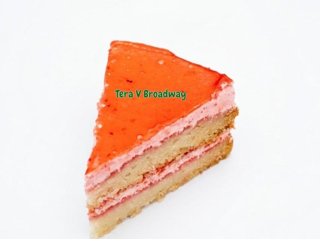 Strawberry Vanilla Cake (V)