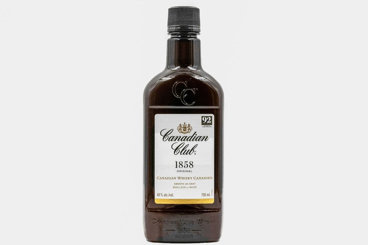 Canadian Club (750ml) (1 x 750 ml)
