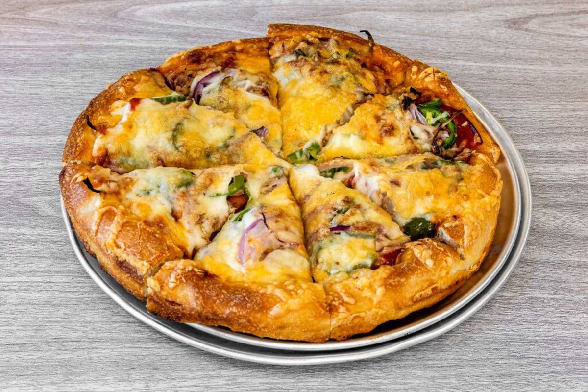 22. Medium The Hot One Pizza