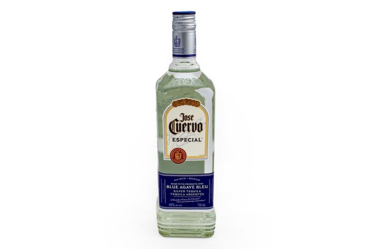 Jose Cuervo Silver (1 x 750 ml)